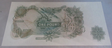 Load image into Gallery viewer, 1967 FFORDE £1 ONE POUND BANK NOTES X2 UNC FEB 1967 D28Y 165666 &amp; D28Y 165888
