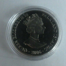 Load image into Gallery viewer, 2006 James Ross John Ross Antarctic Falkland Islands BUnc 1 Crown Coin + Cap
