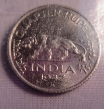 Load image into Gallery viewer, 1947 KING GEORGE VI INDIA 1/4 RUPEE .500 SILVER VERY COLLECTABLE AUNC IN FLIP
