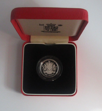 Load image into Gallery viewer, 1993 Royal Arms Silver Proof Piedfort UK Royal Mint £1 Coin Box + COA
