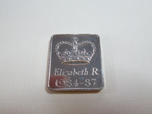 Load image into Gallery viewer, ROYAL MINT MEDAL TOKEN, CHOOSE YEAR, BIRTHDAY GIFT CHRISTMAS GIFT 1970 - 2000
