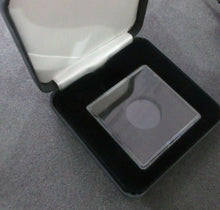 Load image into Gallery viewer, PREMIUM HALF SOVEREIGN CASE FOR 1 COIN SUPPLIED WITH LIGHTHOUSE QUAD CAPSULES
