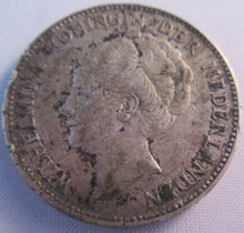 Load image into Gallery viewer, 1939 WILHELMINA KONINGIN DER NEDERLANDEN 1 GUILDER SILVER UNC COIN
