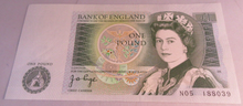 Load image into Gallery viewer, 1978 Bank of England Page 4 X £1 Banknotes Unc Number Run N05 188039/40/41/42
