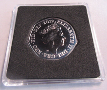 Load image into Gallery viewer, 2019 SHERLOCK HOLMES QEII BUNC 50P FIFTY PENCE COIN WITH QUAD CAPSULE &amp; COA
