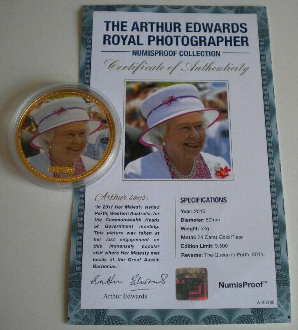 NUMISPROOF 2016 ELIZABETH II HERITAS TRADITIO LEGATVM GOLD PLATED MEDAL & COA