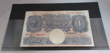 Load image into Gallery viewer, 1940 £1 ONE POUND BANK NOTE MARCH 1940 PEPPIATT BLUE VF-EF R17E 788280
