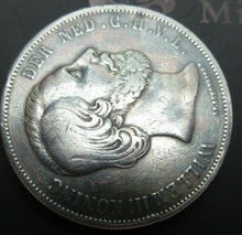 Load image into Gallery viewer, 1874 DUTCH 2 1/2 GUILDER WILLEM III SILVER COIN GOD Z Y MET S ON RIM
