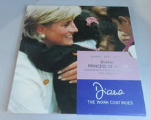 Load image into Gallery viewer, 2002 DIANA PRINCESS OF WALES COMMEMORATIVE BUNC CROWN COIN COLLECTION 3 COIN SET
