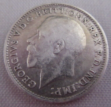 1926 KING GEORGE V BARE HEAD .500 SILVER VF 3d THREE PENCE COIN IN CLEAR FLIP