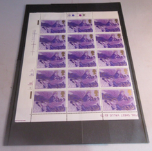 Load image into Gallery viewer, 1975 ANGELS WITH HARP &amp; LUTE 6 1/2P 30 X STAMPS MNH TRAFFIC LIGHTS &amp;STAMP HOLDER
