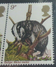 Load image into Gallery viewer, 1977 BRITISH WILDLIFE BRITISH POST OFFICE MINT STAMPS PRESENTATION PACK
