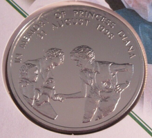 Load image into Gallery viewer, 1998 DIANA PRINCESS OF WALES 1961-1997 1000 KWACHA COIN COVER PNC
