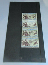 Load image into Gallery viewer, 1958 AIRMAIL COTE FRANCAISE DES SOMALIS GAZELLES 4 X 100F STAMPS MNH
