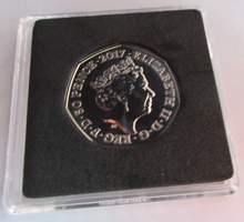 Load image into Gallery viewer, 2017 TOM KITTEN QEII BUNC 50P FIFTY PENCE COIN QUAD CAPSULE &amp; COA
