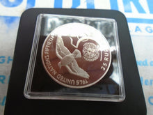 Load image into Gallery viewer, 1995 SEYCHELLES REP 25 Rupees United Nations For Peace Dove Silver Proof Coin
