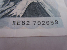 Load image into Gallery viewer, 1988 GILL QEII FIVE POUND £5 NOTE MARCH 1988 EF RE82 792699
