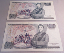 Load image into Gallery viewer, 1973 PAGE FIVE POUND £5 NOTES AUGUST 1973 7 CONSECUTIVE RUN UNC
