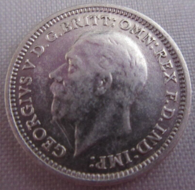 1933 KING GEORGE V BARE HEAD .500 SILVER EF 3d THREE PENCE COIN IN CLEAR FLIP
