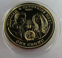 Load image into Gallery viewer, 2011 QUEEN ELIZABETH II WILLIAM &amp; CATHERINE MEET GOLD PLATED CROWN COIN &amp;CAPSULE
