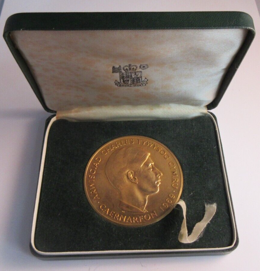 1969 PRINCE OF WALES INVESTITURE BRONZE MEDAL IN ORIGINAL ROYAL MINT BOX