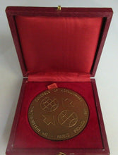 Load image into Gallery viewer, 1967 9TH INTERNATIONAL CONGRESS OF ACCOUNTING A YOUNG &amp; COMPANY BRONZE MEDAL+BOX
