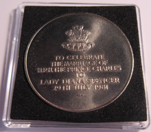 Load image into Gallery viewer, 1981 MARRIAGE OF HRH THE PRINCE CHARLES TO LADY DIANA SPENCER MEDAL WITH CAPSULE
