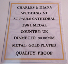 Load image into Gallery viewer, 1981 CHARLES &amp; DIANA WEDDING AT ST PAULS G/PLATED PROOF MEDAL CAPSULE BOX &amp; COA
