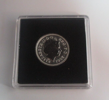Load image into Gallery viewer, 2001 Celtic Cross Silver Reverse Frosted UK Royal Mint £1 Coin Box + COA
