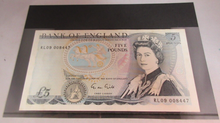 Load image into Gallery viewer, 1988 GILL QEII FIVE POUND £5 NOTE MARCH 1988 UNC RL09 008447
