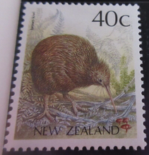 Load image into Gallery viewer, NEW ZEALAND BIRDS POSTAGE STAMPS IN PACK MNH 9 X  STAMPS
