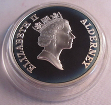 Load image into Gallery viewer, 1999 TOTAL ECLIPSE OF THE SUN ALDERNEY SILVER PROOF £5 COIN BOX &amp; COA
