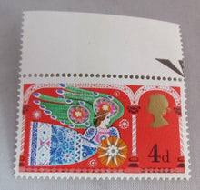 Load image into Gallery viewer, 1969 HERALD ANGEL 4d 5 X STAMPS MNH WITH EDGES &amp; CLEAR FRONTED STAMP HOLDER
