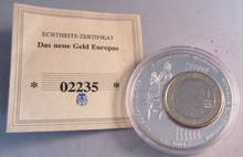 Load image into Gallery viewer, 2002 THE NEW MONEY OF EUROPE SILVER PLATED 40MM MEDALLION INSET EURO CAP &amp; COA
