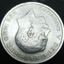 Load image into Gallery viewer, 1915 GEORGE V BARE HEAD FIRST COIN HALF 1/2 CROWN SPINK 4011 CROWNED SHIELD Cc4
