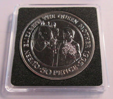 Load image into Gallery viewer, 1995 QUEEN MOTHER AT THE RACES BUNC ST HELENA FIFTY PENCE CROWN COIN BOX &amp; COA

