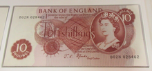 Load image into Gallery viewer, 1967 BANK OF ENGLAND J S FFORDE GEM MINT 10 SHILLING BANK NOTE DO2N 028462 PACK
