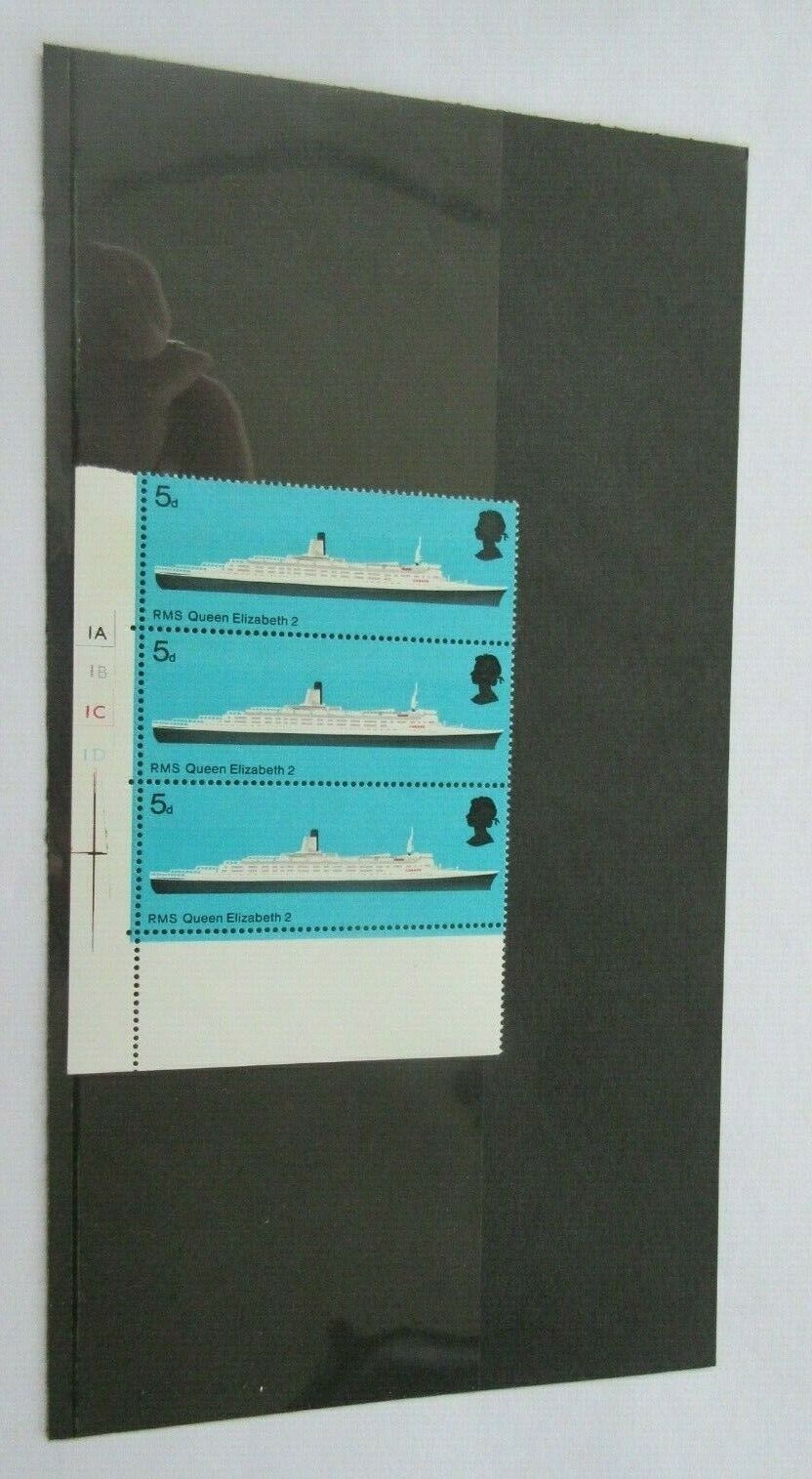 1969 RMS QUEEN ELIZABETH 2 5d 3 X STAMPS MNH