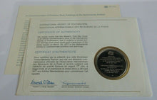 Load image into Gallery viewer, 1977 Netherlands Antilles Rocks INT&#39;L Society of Postmasters Silver Proof Medal
