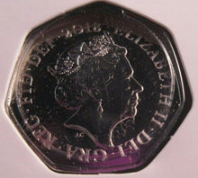 Load image into Gallery viewer, 2018 SIR ISAAC NEWTON I STRUCK THIS COIN BUNC 50P IN ROYAL MINT PACK
