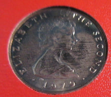 Load image into Gallery viewer, 1979 UK £1 ISLE OF MAN TRISKELES UNCIRCULATED ONE POUND COIN CASED
