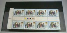 Load image into Gallery viewer, 1978 18TH CENTURY CAROL SINGERS 11P BLOCK OF 8 STAMPS MNH WITH TRAFFIC LIGHTS
