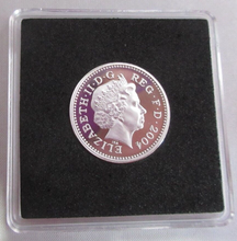 Load image into Gallery viewer, 2004 QUEENS BEASTS £1 ONE POUND SILVER PROOF COIN DRAGON OF WALES BOX &amp; COA
