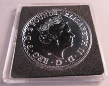 Load image into Gallery viewer, 2019 QEII STANDING BRITANNIA  1oz SILVER BU £2 TWO POUNDS COIN BOX &amp; COA
