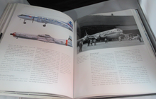 Load image into Gallery viewer, 2004 THE HISTORY OF FLIGHT DAVID SIMONS &amp; THOMAS WITHINGTON HARDBACK BOOK
