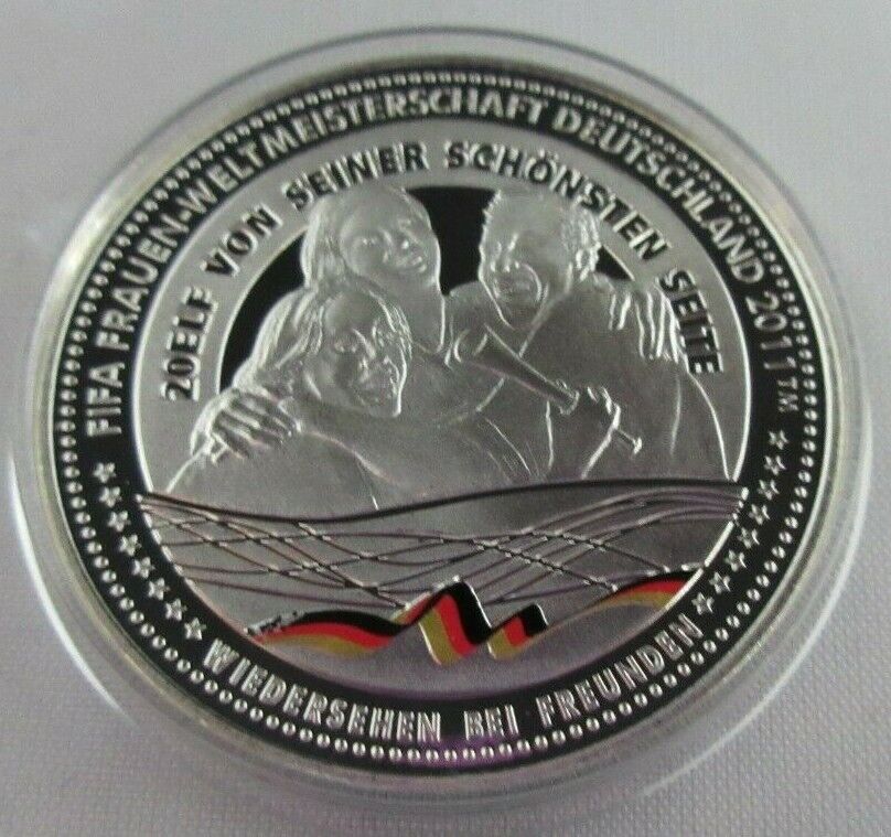 FIFA WOMENS WORLD CUP GERMANY 2011 36mm WIEDERSEHEN BEI FREUNDEN S/PROOF MEDAL