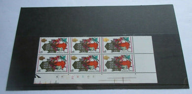 1968 HAPPY CHRISTMAS BLOCK OF 6 9d STAMPS MNH WITH CLEAR FRONTED STAMP HOLDER