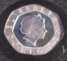 Load image into Gallery viewer, 2012 QEII SHIELD SECTION SILVER PROOF TWENTY PENCE 20P COIN BOX &amp; COA
