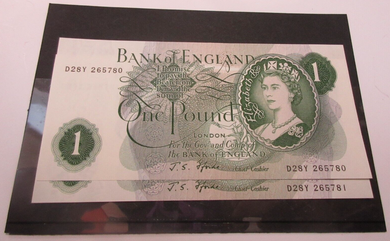 1967 Bank of England Pair of One Pound £1 Banknotes Unc Number Run D28Y 265780/1