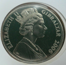 Load image into Gallery viewer, 2006 HM QUEEN ELIZABETH II 80TH BIRTHDAY, GIBRALTAR PROOF 1 CROWN COIN COVER PNC

